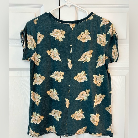 Free People We The Free Women’s Green Flower Print Cotton Blouse Shirt Size M - Picture 2 of 11